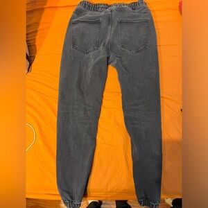 Black cargo jeans in good condition!